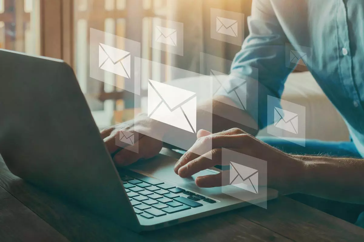 viết email marketing